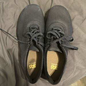 SAS Walk Easy Navy 11 WW